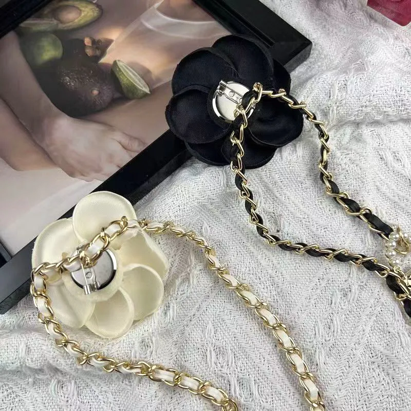 Camellia Lock Metal Waist Chain Belt
